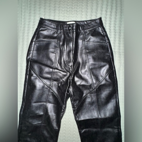 Aritzia Wilfred Melina Pants Womens Faux Leather Straight Leg Size 2 EUC - Picture 5 of 13